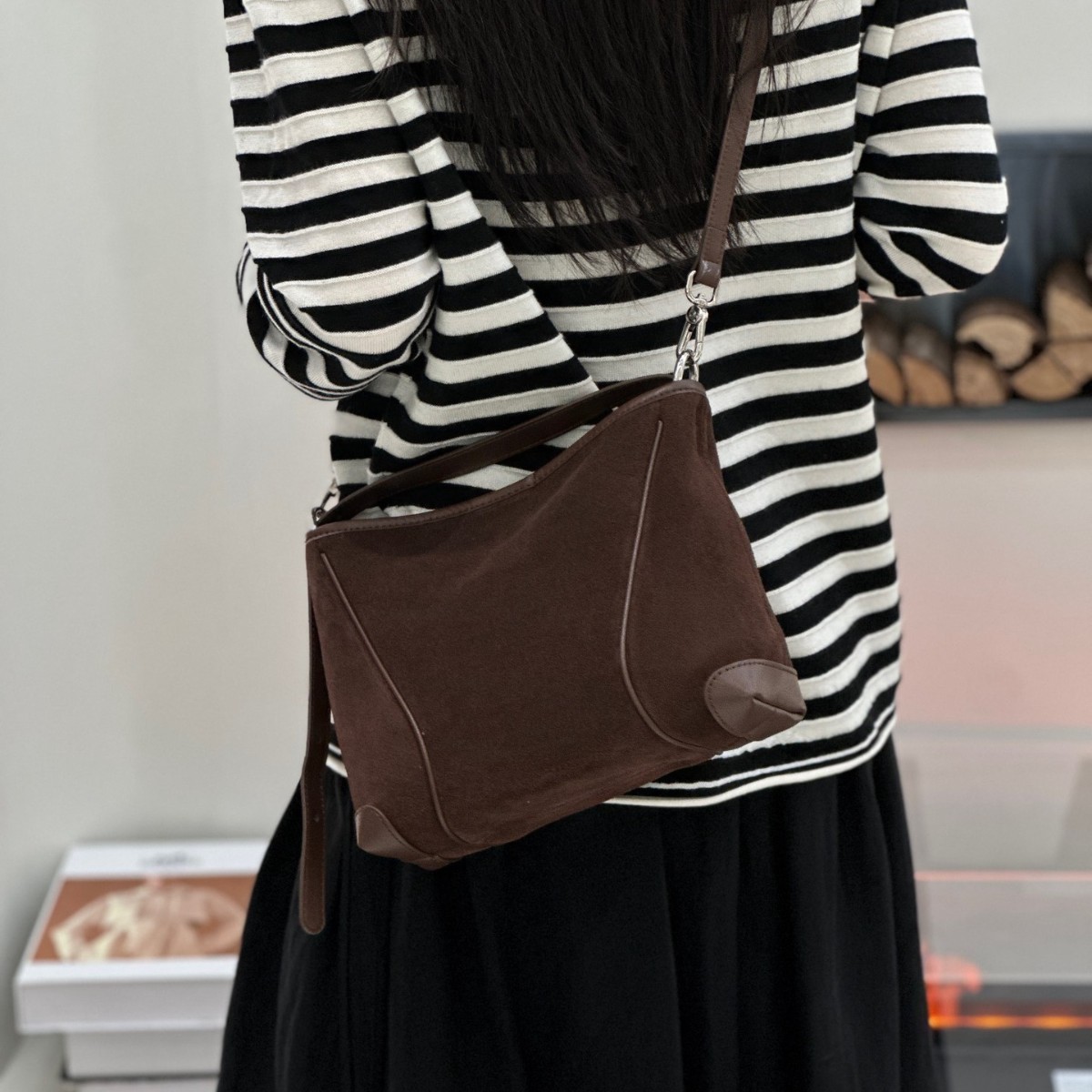 Tas Selempang Kulit Asli Wanit - Unique Leather Work ulasan dan harga