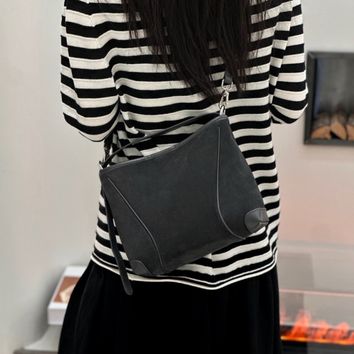 Tas Selempang Kulit Asli Wanit - Unique Leather Work ulasan dan harga